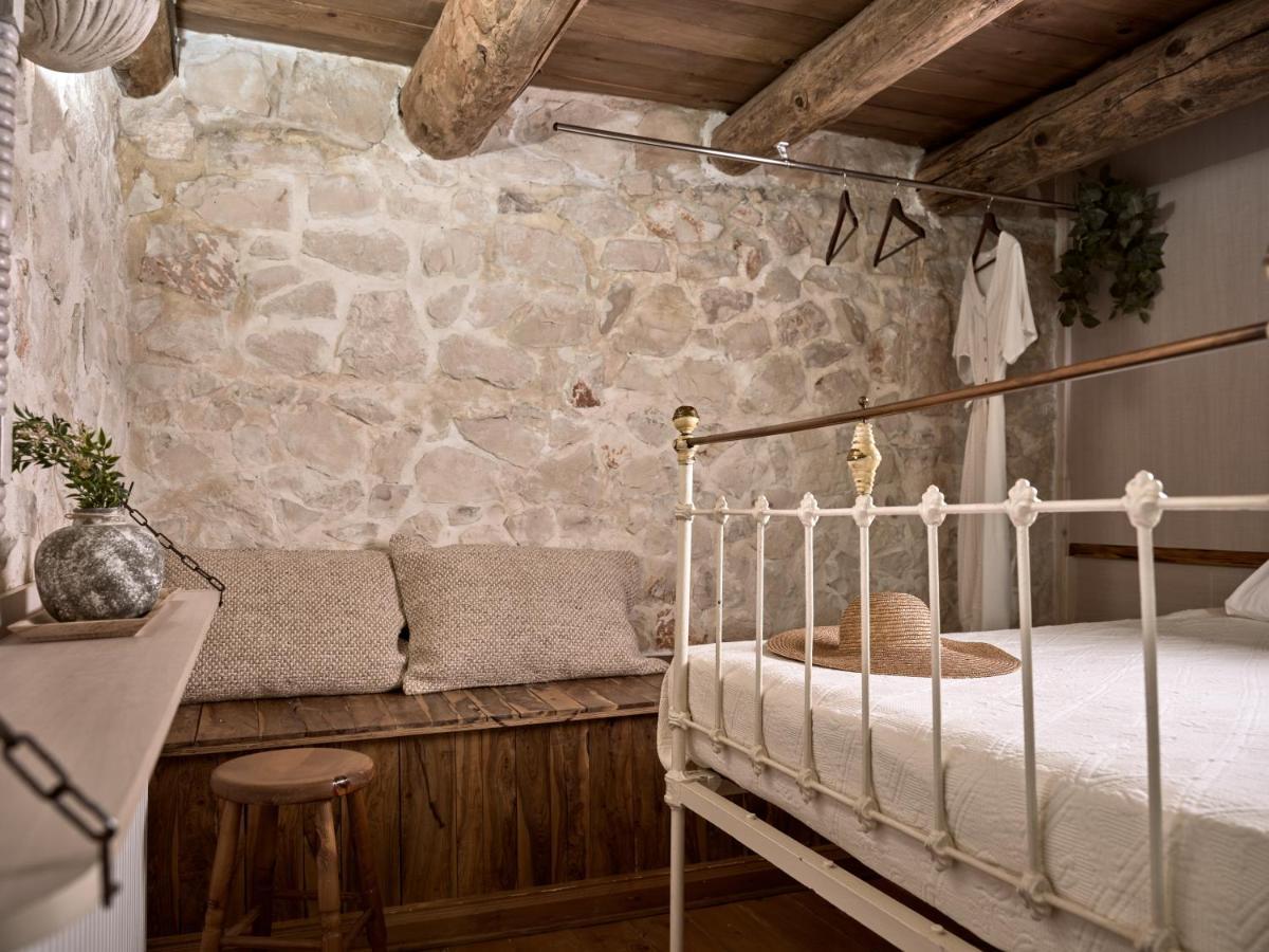 Vafias Villa - Tranquil Location, Ideal For Large Groups, By Zantewize Lithakia  Екстериор снимка