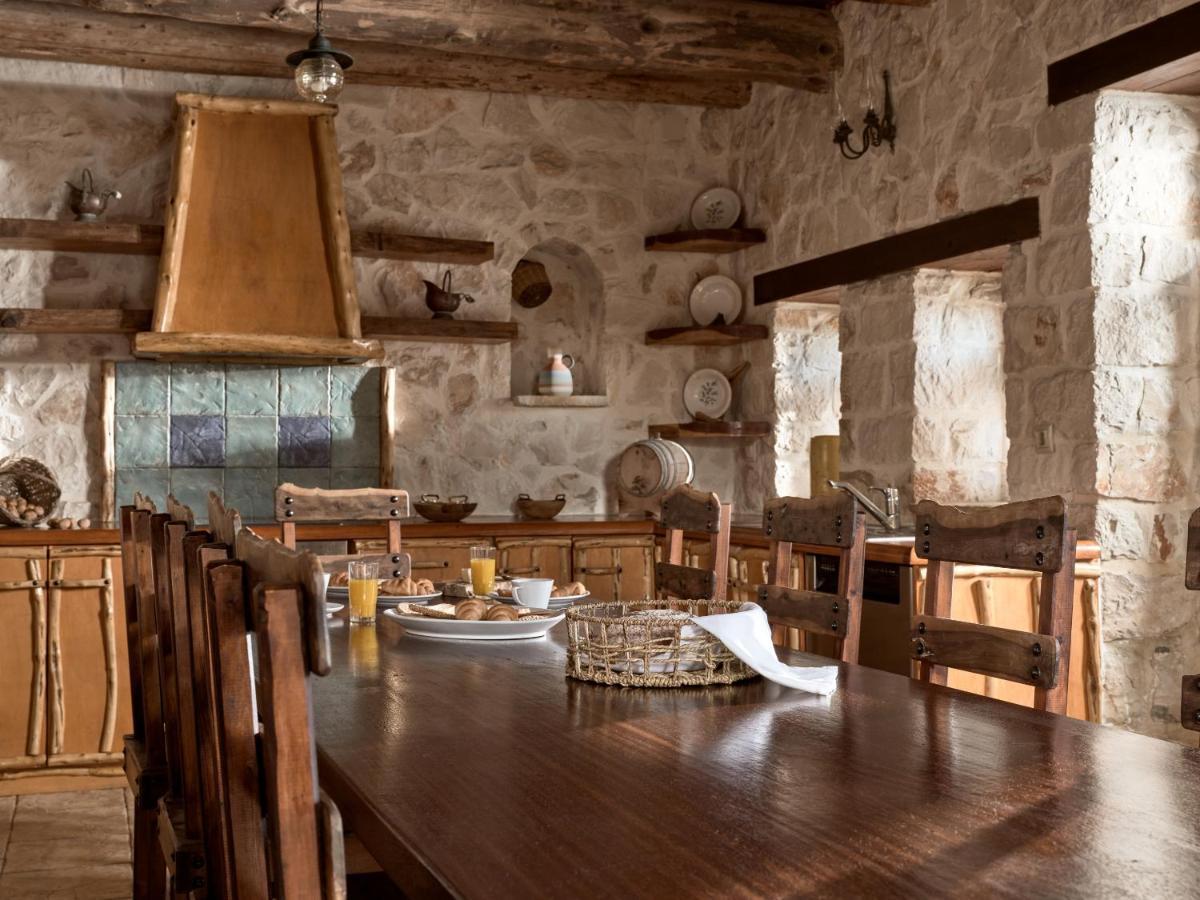 Vafias Villa - Tranquil Location, Ideal For Large Groups, By Zantewize Lithakia  Екстериор снимка