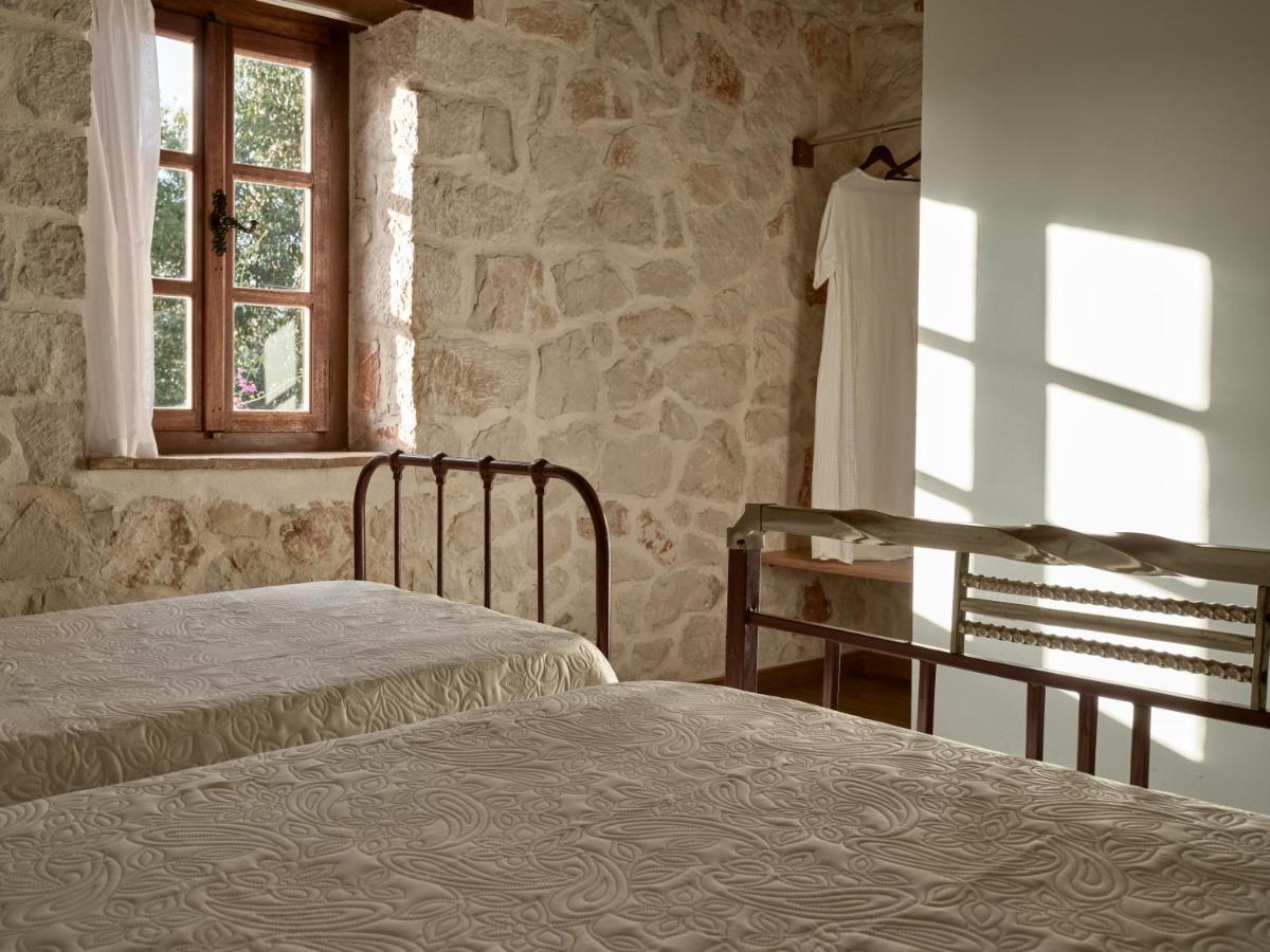 Vafias Villa - Tranquil Location, Ideal For Large Groups, By Zantewize Lithakia  Екстериор снимка